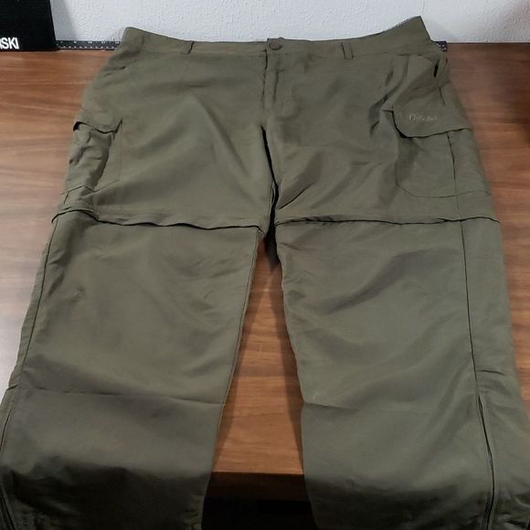 Cabela's Cedar Crossing Convertible Fishing Hiking Pants Army Green 44" x 30" - Picture 2 of 8